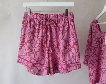 Rikkoko SHORTS  in pure cotton and handmade  print on wine PINK and LAVANDER  flower