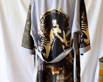 Kimono Robe Gown made of cotton and graphic image print  base