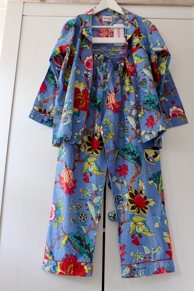 RIKKOK0 lounge pyjama made in pure cotton BLUE long pants and sleeves with pockets FLORAL print image 2