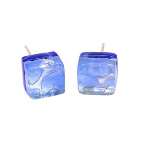 Glass Earrings made using Murano Glass, Hand Selected Genuine Murano Glass Stud Earrings, Venetian Glass, Blue Stud Earrings 0.8cm/8mm MGE18