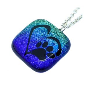 Pendentif en verre, pendentif d’impression de patte, pendentif en verre fait main, pendentif en verre dichroïque, pendentif en verre d’impression de patte de chien, pendentif en verre d’impression de patte de chat