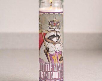 Vela de oración del pequeño rey mapache boca de basura. Divertido regalo para amantes de los mapaches. Referencia a Bob's Burgers.