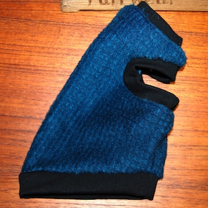 50% off SALE Kitten Small * RTS * PurrWear &quot;SlipOn/SlipOff&quot; MaldenMills &quot;Fuzzy&quot; Fleece Sweater for Sphynx, and all cats.