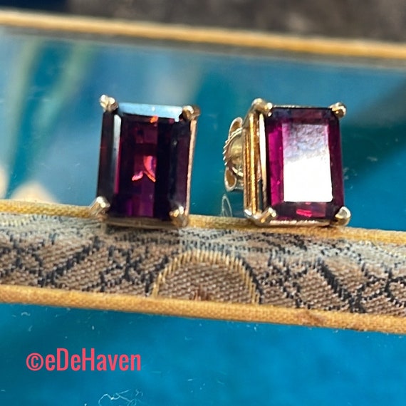 14k Emerald cut Garnet Post Earrings - image 1