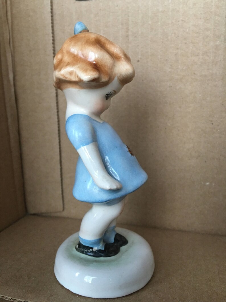 Vintage 1940s figurine girl with ladybug hand painted image 4