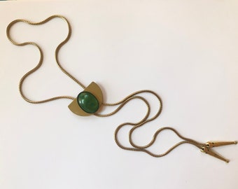 Green Lucite Oval Half Moon Bolo and hammered brass triangle snake chain Bolo 33” modern trendy geometric casual western circle emerald