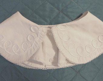 Detachable Collar with Trim Embellishment - Vintage