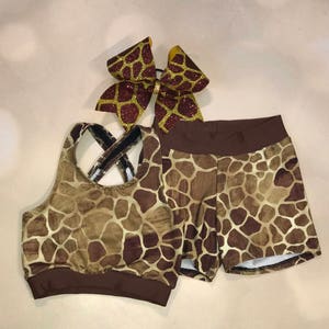 The moo-rry Christmas Christmas Sports Bra, Spandex Shorts and Optional  Scrunchie / Cheer Bow Set / Girls Dancewear / Christmas Practice -   Finland