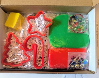 Christmas Playdough Circuit Kit – Holiday STEM Kit for Kids | Build Circuits with LED Lights | Educational Science Kit for Ages 8+