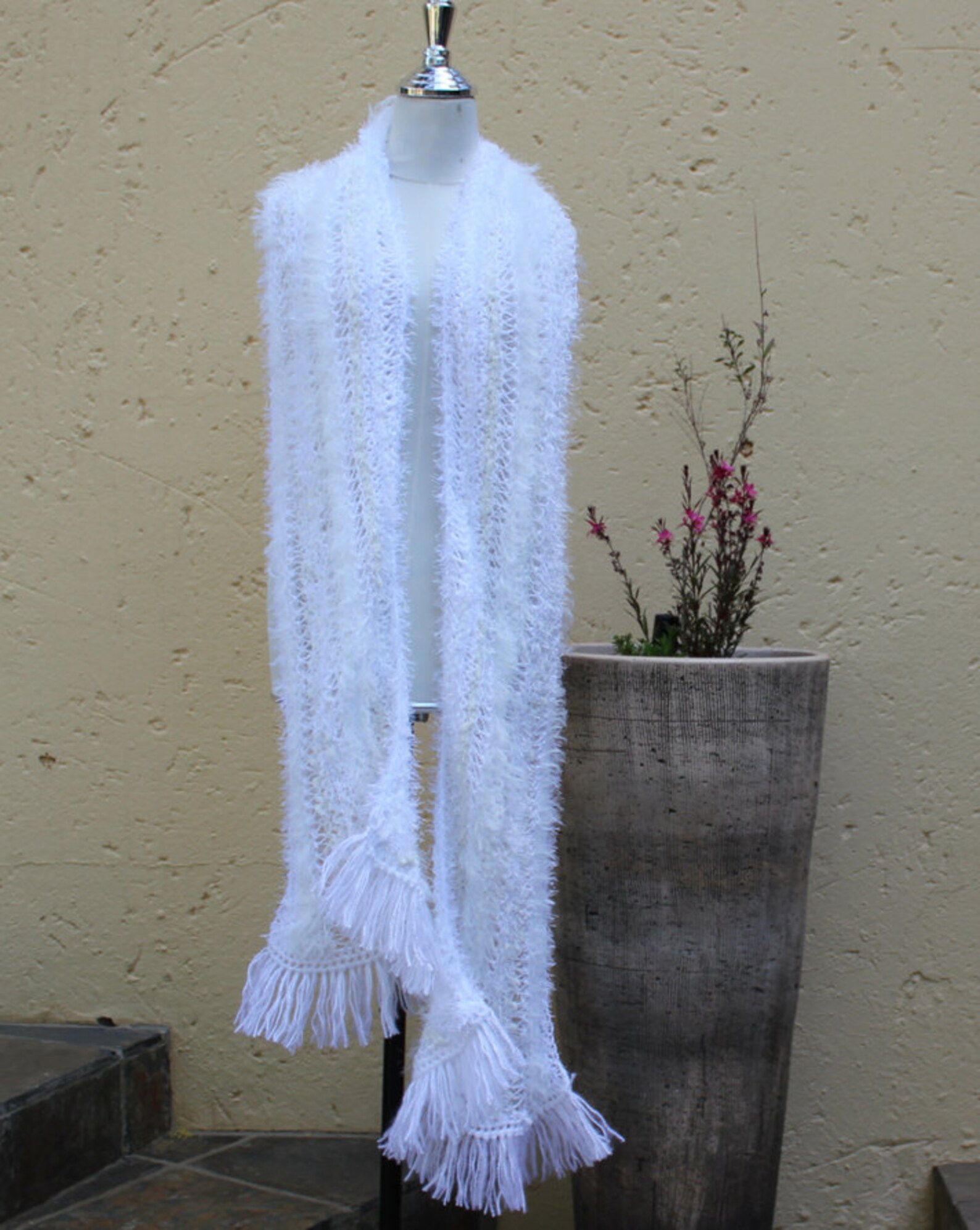 shawl for white churidar