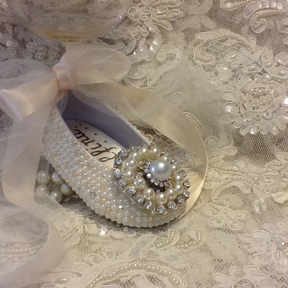 Hand Made Pearls with Rhinestone Broch Baby Girl Dress Shoes | Etsy