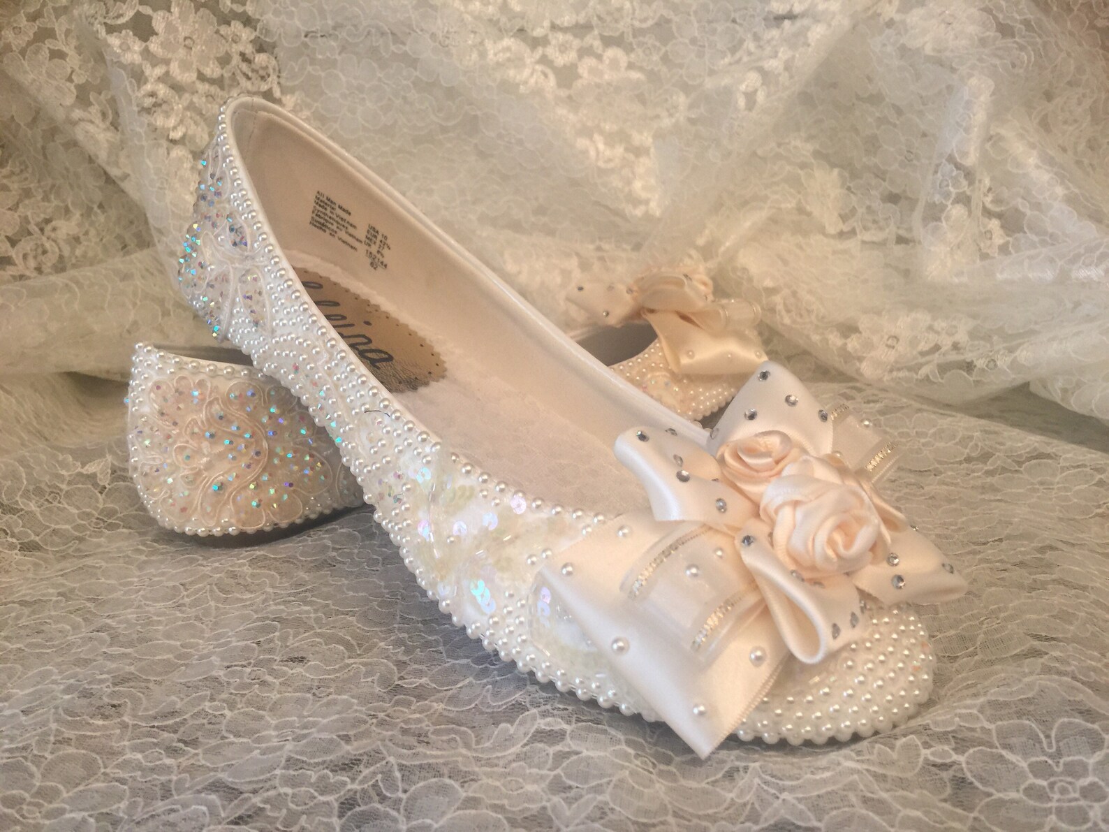 bridal flats with pearls