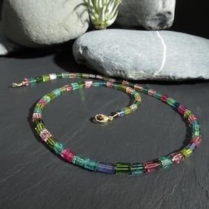 Turmalin Halskette Gold Turmalin blau Collier Gold Turmalin rosa Kette Turmalin Kristalle Natur Collier Multicolor Edelstein Unikat Kette