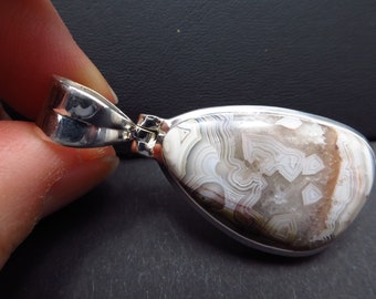 Laguna Lace CL42 Crazy Lace Agate Pendant set in 925 solid sterling silver Cabochon natural gemstone Unisex pendant grey Chalcedony
