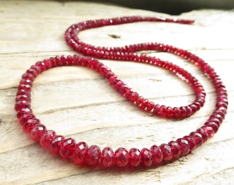 Fantastische Spinell Edelstein Kette Silber rot Natur  unbehandelt Sterling Silber Verschluss rhodiniert roter Edelstein Spinel facettiert