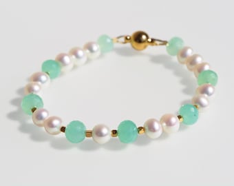 Bracciale di perle con chiusura magnetica in crisoprasio