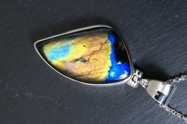 Spectrolite pendant sterling silver Spec37 Labradorite from Finnland gemstone rare solid silver Spektrolite unisex jewelry pendant