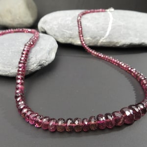 Rubellite / Pink tourmaline necklace gemstone natural tourmaline / Turmpink001  collier present birthday vibrant pink gemstone necklace