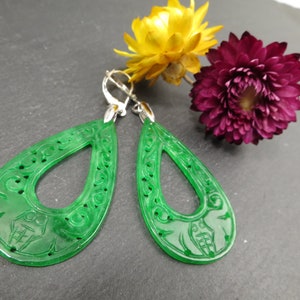 Fantastic earrings made of hand-engraved jade green color sterling silver 925 rhodium-plated ear hooks leverbacks elaborately engraved on both sides