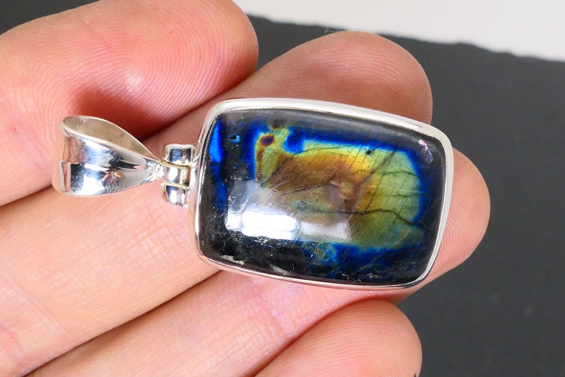 sterling silver Spec36 Labradorite from Finnland gemstone rare solid silver Spektrolite unisex jewelry pendant Spectrolite pendant