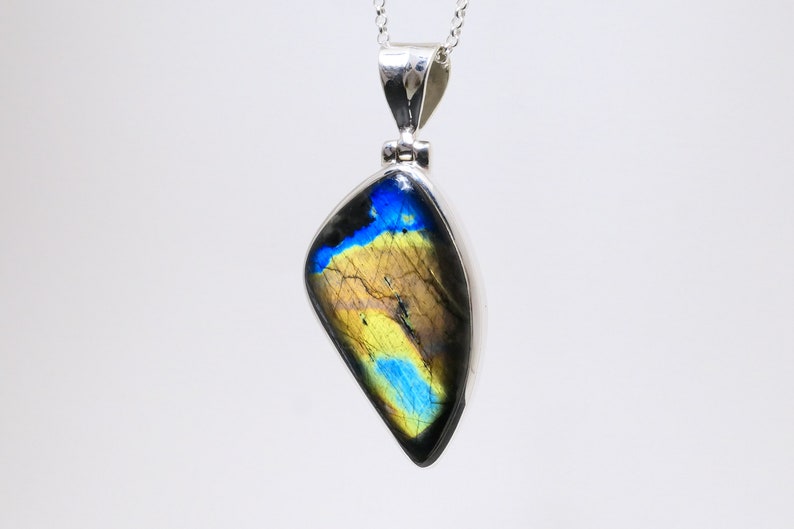 Spectrolite pendant sterling silver Spec37 Labradorite from Finnland gemstone rare solid silver Spektrolite unisex jewelry pendant