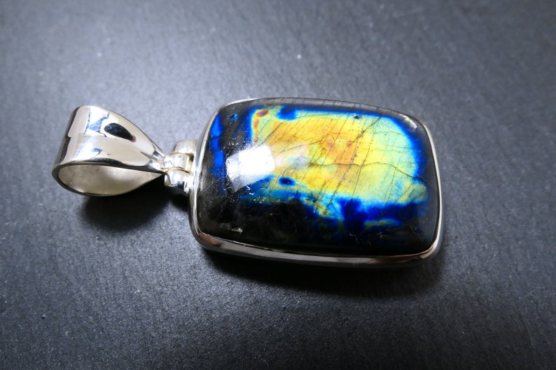 sterling silver Spec36 Labradorite from Finnland gemstone rare solid silver Spektrolite unisex jewelry pendant Spectrolite pendant
