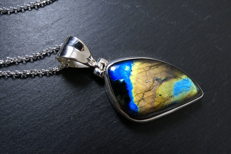 Spectrolite pendant sterling silver Spec37 Labradorite from Finnland gemstone rare solid silver Spektrolite unisex jewelry pendant