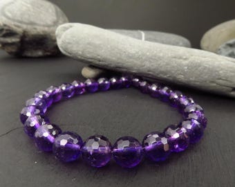 Armband van amethist, 100% natuurlijk, met zilveren sluiting.