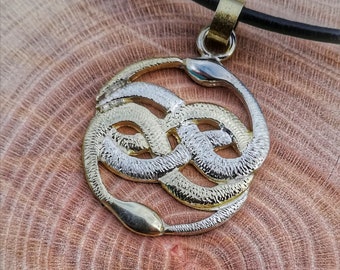 Auryn pendant two colors