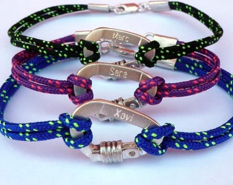 Carabiner bracelet with name