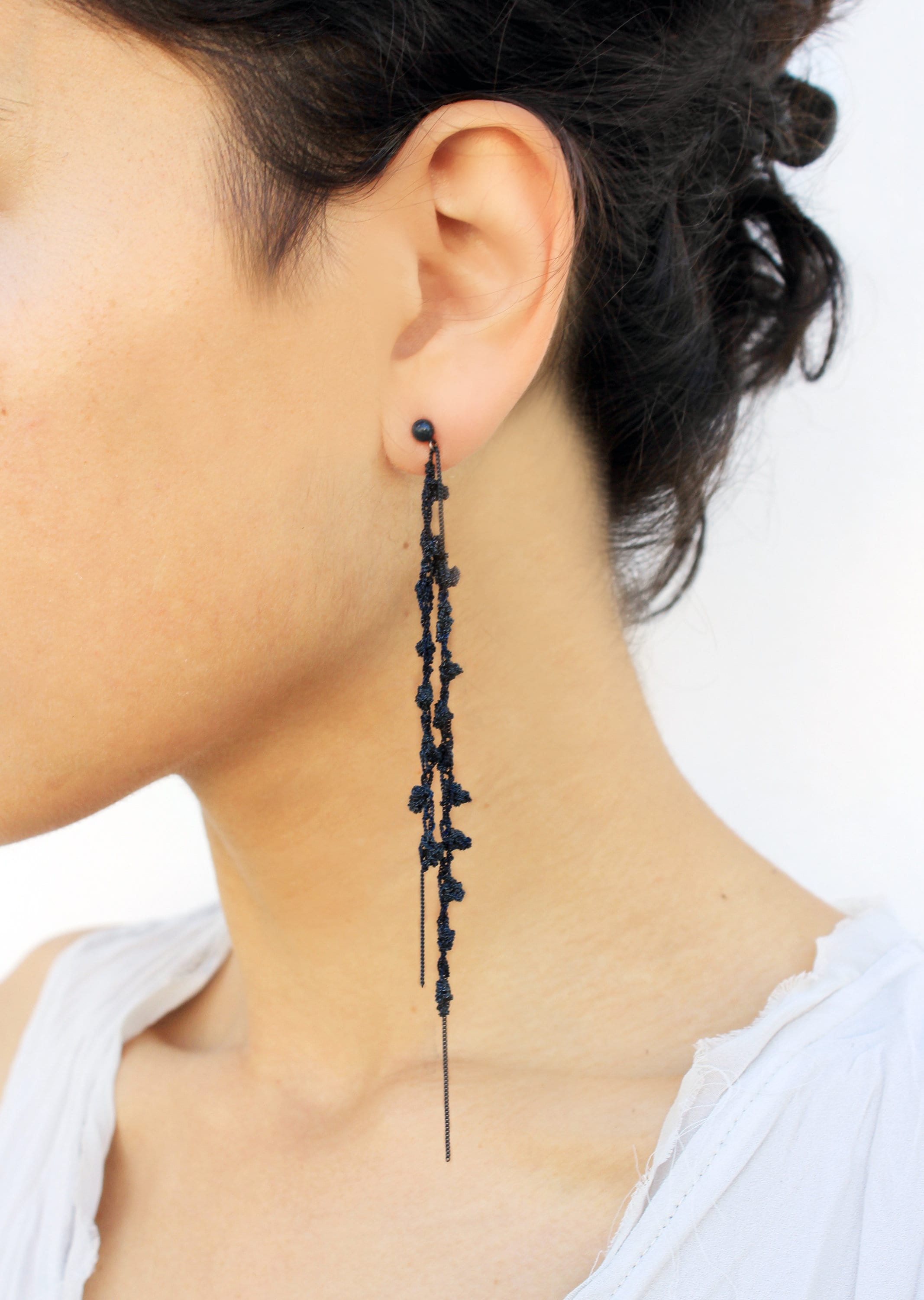 Share more than 75 long drop earrings black super hot - 3tdesign.edu.vn