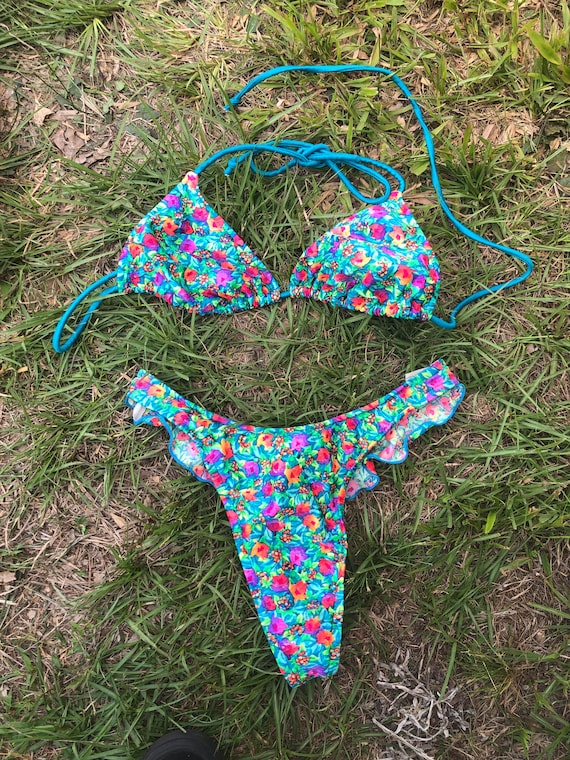 Vintage 80s tropical Brazilian cut bikini set with … Gem