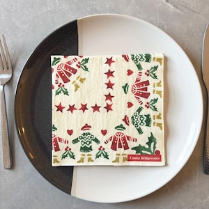 20 Christmas Celebration Lunch Napkins, Festive Table Napkins, Christmas Buffet Paper Napkins