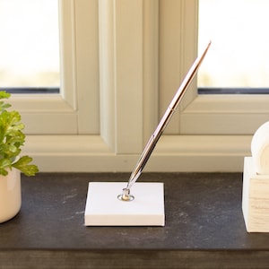 Wedding Pen, Silver Guest Book Pen, Wedding Guest Book Pen, Wedding Registry Pen, Guestbook Sign Pen, Fancy Pen, Pretty Pen with Stand.