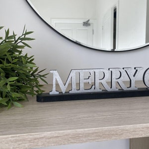 Cartello natalizio personalizzato "Buon Natale", decorazione da appoggio in legno colorato, decorazione natalizia, decorazione per la casa, cartello natalizio con supporto immagine 5