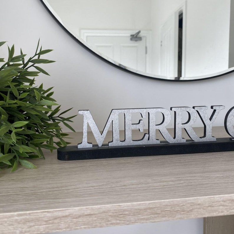 Cartello natalizio personalizzato "Buon Natale", decorazione da appoggio in legno colorato, decorazione natalizia, decorazione per la casa, cartello natalizio con supporto immagine 5