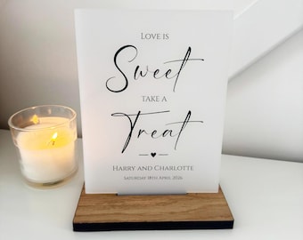 Gepersonaliseerde liefde is zoet eigentijds bord, ondoorzichtig acryl bord bruiloft feest bar, bord Sweet Cart, bord dessertbar