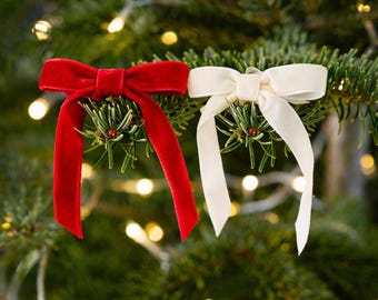Red and Cream Velvet Christmas Bows, Festive Holiday Decorations, Cheerful Seasonal Statement Decorative Accents, Set of 8, 10 cm