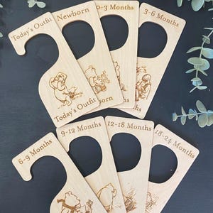 8 Séparateurs de vêtements en bois Winnie l'ourson, cintres pour chambre de bébé, cadeau nouveau-né, cadeau souvenir de baby shower, première tenue, souvenir de bébé