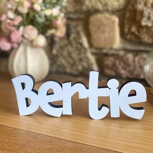 Letreros de madera personalizados con nombre (medianos), nombre para estante independiente, regalo con nombre para habitación de bebé, regalo de decoración para dormitorio, letras de madera de 9 cm de alto