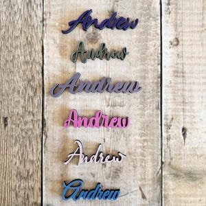 Hochzeit-Gedeck Namen Holz, personalisierte farbige Servietten Bevorzugungen, Holz-Party-Platz-Namensschilder, moderne Namenskarten, Laser geschnittene Namen