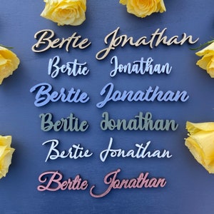 Gepersonaliseerde houten plaatsnamen bruiloft, aanpasbare kleur trouwbedankjes, houten naamkaartjes kleine kinderen, houten namen, lasergesneden