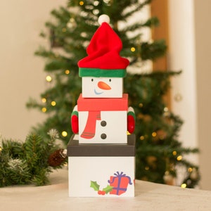 Cajas de regalo navideñas apilables con forma de muñeco de nieve y sombrero rojo, caja de Nochebuena anidada, caja de regalo de muñeco de nieve, caja apilable de 3 niveles, paquete de 3 pequeñas