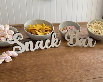 Letrero para barra de snacks de boda, letrero para mesa de dulces, letrero de boda de madera independiente, decoración para mesa de postres, decoraciones rústicas para bodas, mesa de dulces