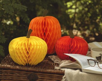 3 Festive Orange Honeycomb Pumpkins – Halloween Table Decorations, Perfect for Spooky, Fall & Autumn Party Decor