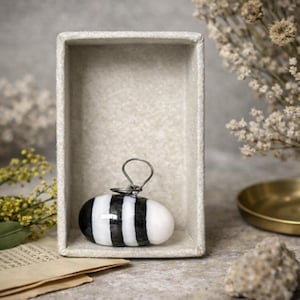 Boîte d'allumettes abeille en porcelaine personnalisée, cadeau souvenir abeille, petit trésor, gage d'amitié, cadeau sentimental, message au choix