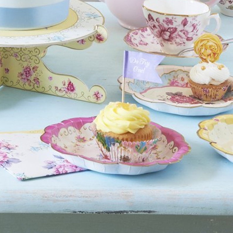 12 Vintage Floral Party Plates Alice in Wonderland Paper Plates Afternoon Tea Party Plates Birthday Tea Party Decorations