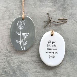 Porseleinen hanger Herinneringen en vrienden, hangend porseleinen cadeau, sentimentele woondecoratie, vriendschapscadeau, aandenken aan jou
