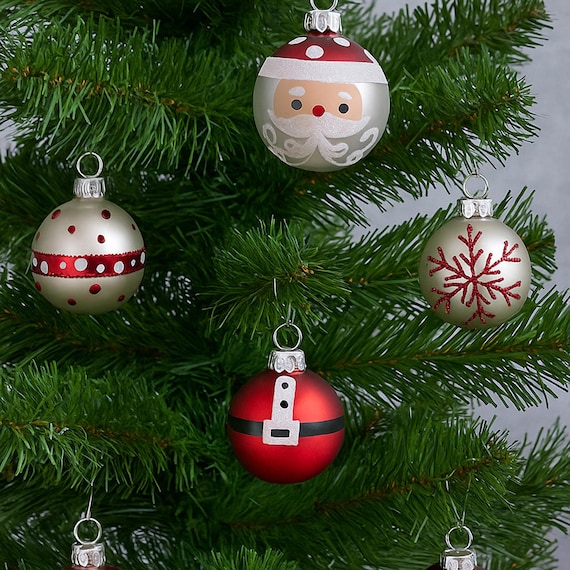 赤と銀のクリスマスオーナメント6個セット - サンタのホリデー
