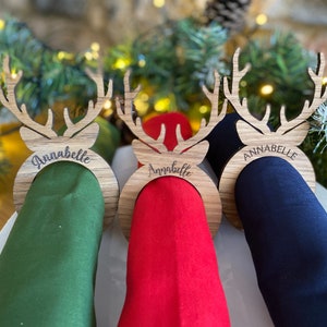 Anelli di tovagliolo di renna di Natale, portatovaglioli da tavolo festivo, anelli di tovagliolo di Natale personalizzati, anelli di tovagliolo di legno, decorazione della tavola
